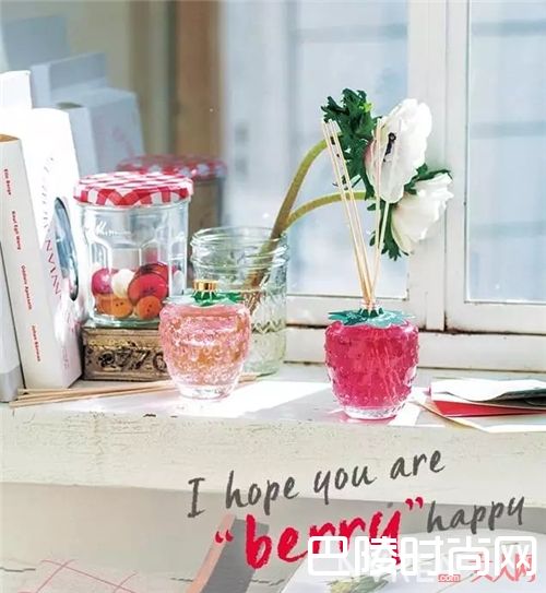 草莓系列产品推荐_春风十里不如鲜美多汁的你 快来看看你是哪款水果girl！