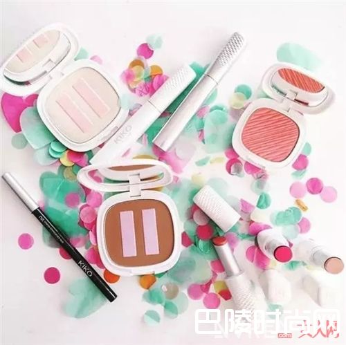 草莓系列产品推荐_春风十里不如鲜美多汁的你 快来看看你是哪款水果girl!