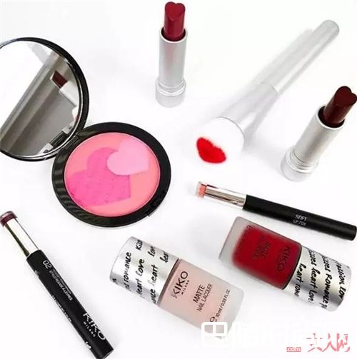 草莓系列产品推荐_春风十里不如鲜美多汁的你 快来看看你是哪款水果girl!