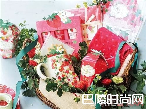 草莓系列产品推荐_春风十里不如鲜美多汁的你 快来看看你是哪款水果girl！