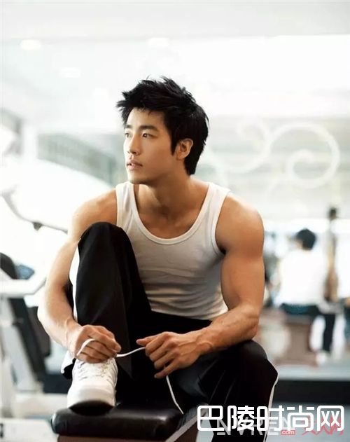 运动男香水推荐_男人们 别让你第一次喷香水变成最后一次