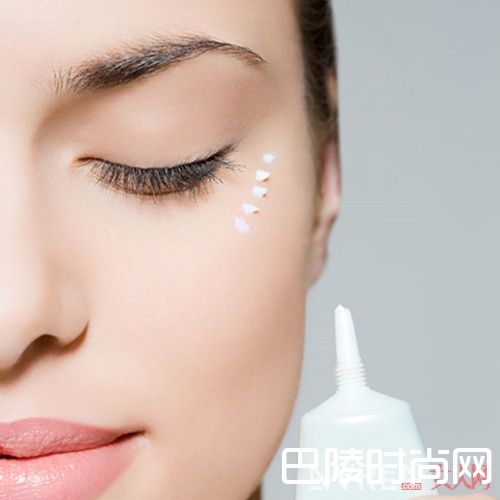 眼霜怎么涂_眼霜多大年龄开始用才最有效 眼睛的年轻需要及早保护