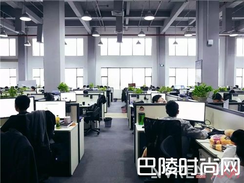 办公室香水推荐_男人们 别让你第一次喷香水变成最后一次