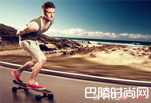 博柏利 运动男士香水简介_男人选择香水要视场合而定吗？不同场合男人选择香水秘诀是什么