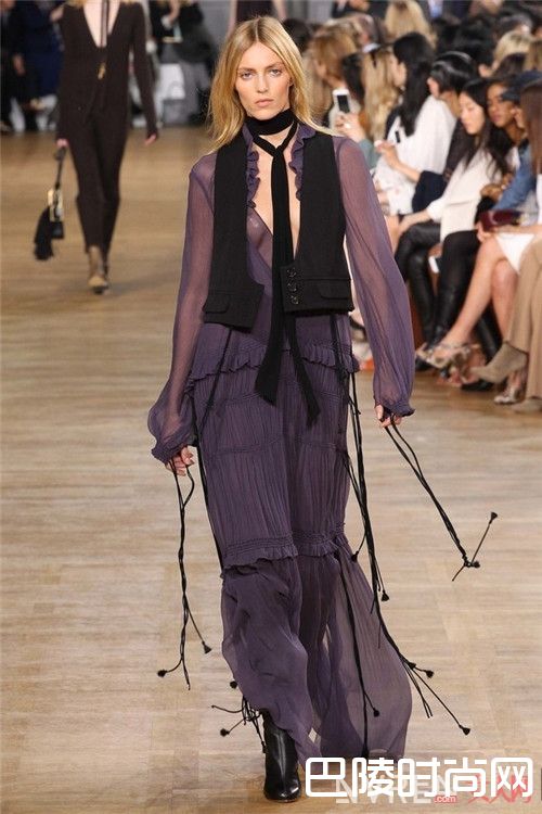 Clare Waight Keller在Chloé谢幕之作_压轴好戏巴黎时装周有趣的看点都在这 各种精彩让人目不转睛