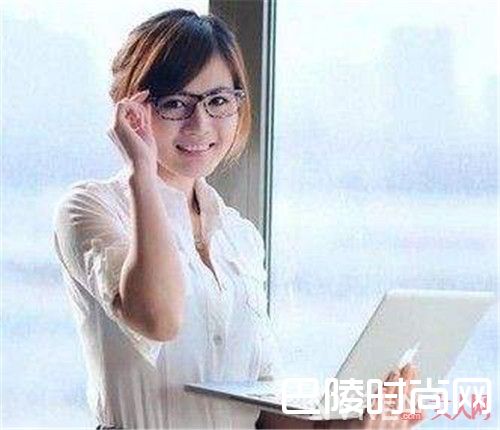 日间职场时_如何在不同场所使用香水 最强大的香水秘籍看这个就够了