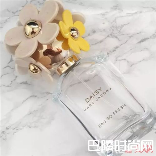Marc Jacobs DAISY香水推荐_10款自带“春天味”的香水 总有一款让你颠倒