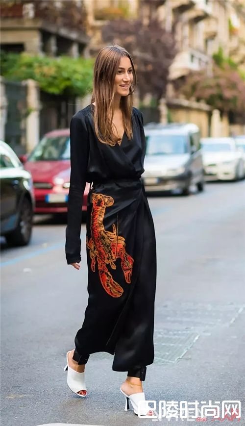 穆勒鞋越浮夸越养眼_新一季该买什么鞋？赶快收下这份流行清单