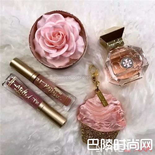 兰蔻立体玫瑰花瓣蜜粉_这些彩妆颜值超高 分分钟让你少女心爆棚