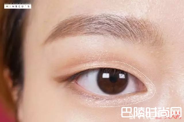 假双眼皮法_实用技术贴——单眼皮女生应该怎样画眼妆？