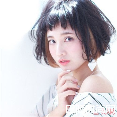 春天哪种刘海引入注目_怎么快速变换发型?让你在这个春季美翻天