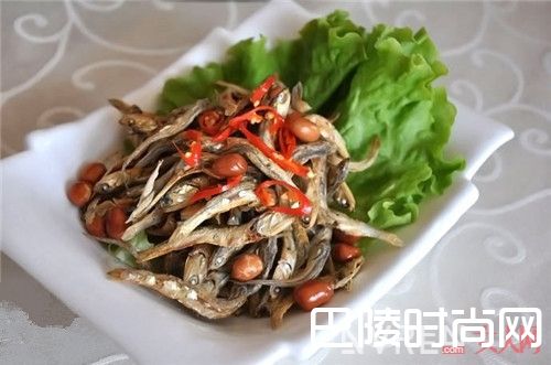 抗衰老功效的食物有哪些_怎么抗衰老？不老女神都知道的3大护肤原则