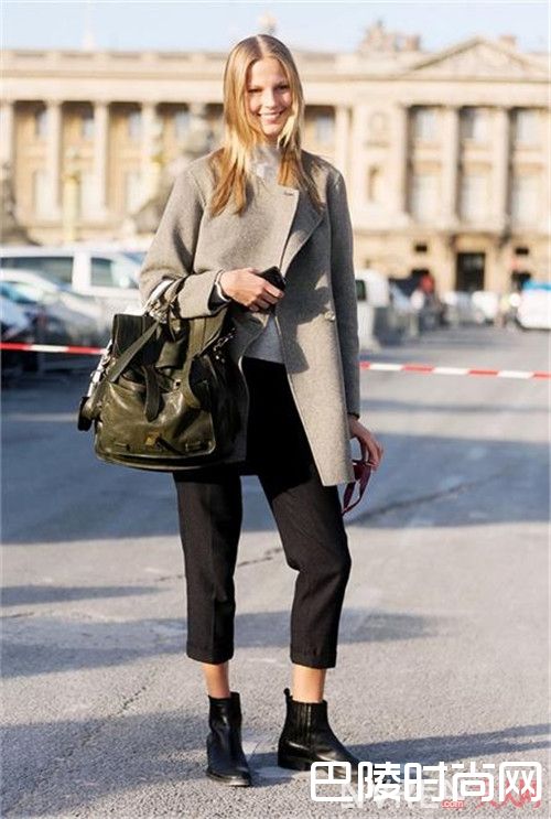 平底踝靴怎么搭拉长腿部比例_春寒料峭是穿平底鞋的好时机 怎么穿时髦显高?