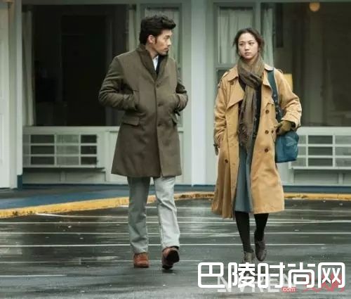 丝袜穿搭误区_姑娘们 这些让你没品味的单品装扮赶快扔掉！