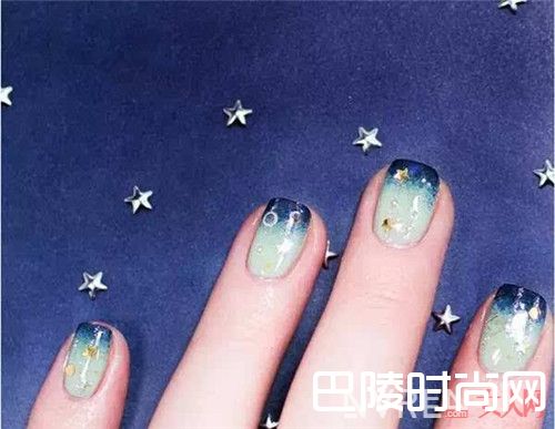 渐变元素美甲简介_2017春季十大流行美甲大盘点 给指甲换新装吧!