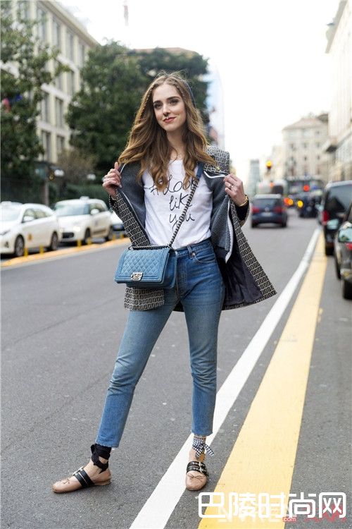 Miu Miu Ballerina芭蕾绑带鞋简介_2017年照样会火有哪9双鞋?百搭时髦还好走!