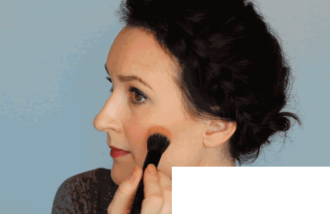 腮红刷推荐_化妆刷选不对，买再多大牌化妆品都是浪费！