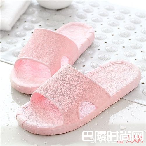 凉拖介绍_夏天必备凉拖 如何挑选一双女神范的凉拖看这就够了