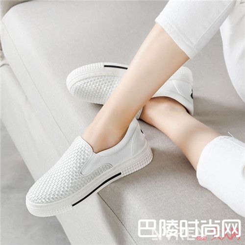 懒人鞋怎么样_美女们别再乱买鞋了 拥有这十款就能驾驭各个场合