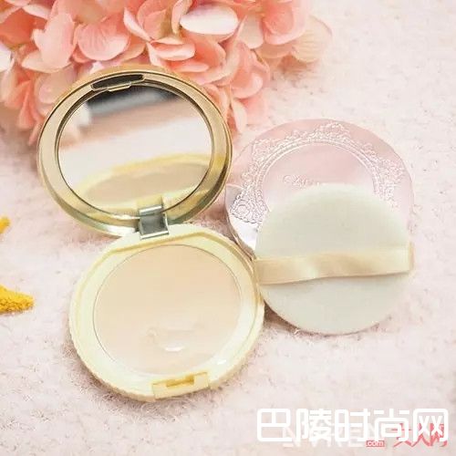 粉饼与唇膏推荐_包装可爱 性价比又高!你爱的Canmake都在这