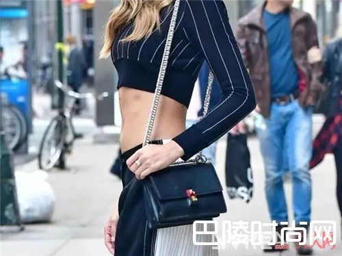 Fendi包包推荐_2017年下半年最值得投资的包包 你入手几个了？