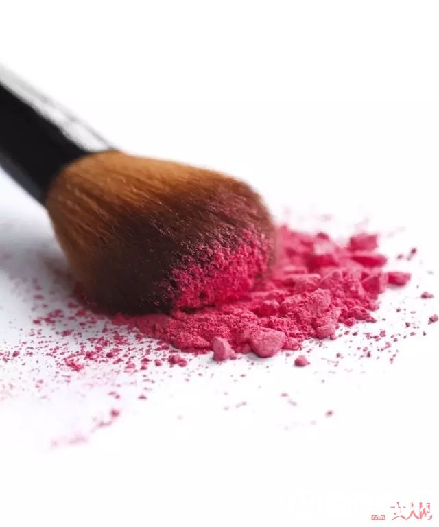 刷毛材质_化妆刷选不对，买再多大牌化妆品都是浪费！