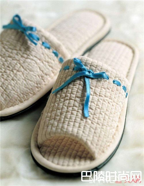 凉拖介绍_夏天必备凉拖 如何挑选一双女神范的凉拖看这就够了