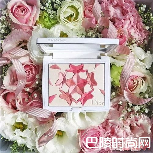 樱花晒红_14款樱花系美物 狠狠击中你的少女心!