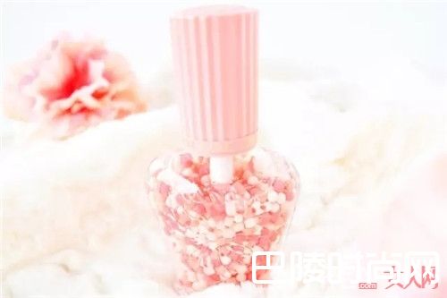 樱花隔离乳_14款樱花系美物 狠狠击中你的少女心！