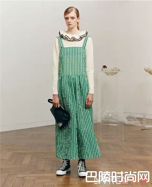 少女系列_想当个特别的美少女？那就从这只虾入手吧！