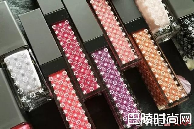 THREE樱花限定唇颊套装_14款樱花系美物，狠狠击中樱の花仙子的少女心！