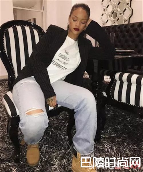 明星最爱的一件Slogan T_Fashion就是做自己！她们都把女权穿上身