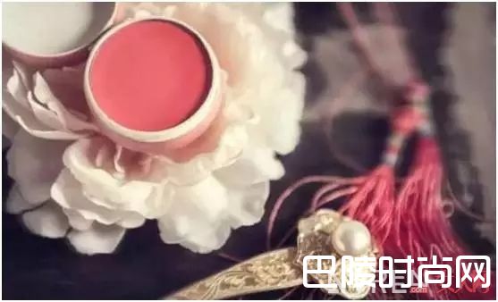 谢馥春彩妆_莫小看这些国货彩妆品牌，都是有故事的女童鞋