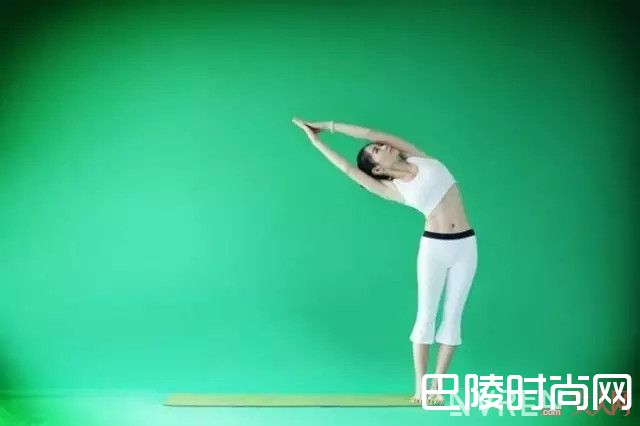 瑜伽动作瘦腰_为什么你瘦腰那么难？因为你没看这篇啊！