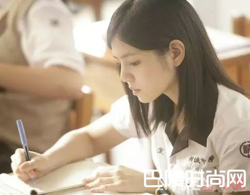 水肿型脸大_脸大不是病，让你的脸看起来再小一些