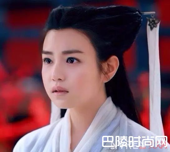 水肿型脸大_脸大不是病，让你的脸看起来再小一些