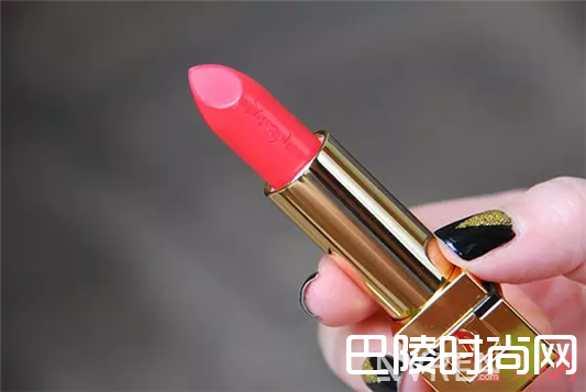 YSL-方管-52# 介绍_当初火到断货 买了后悔的五大口红