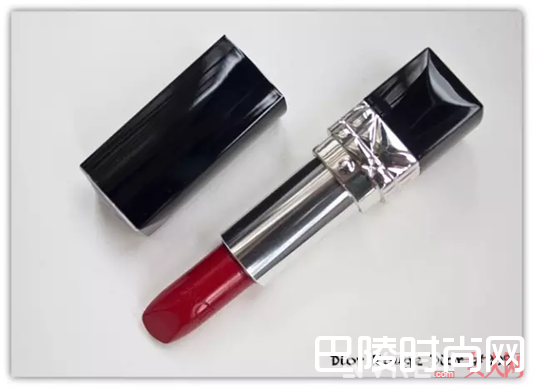 DIOR-烈焰蓝金-999# 介绍_当初火到断货 买了后悔的五大口红