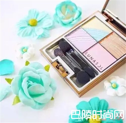 suqqu与Lunasol17春季眼影推荐_春日必备|这8盘网红眼影 闭着眼睛画都好看