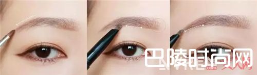 流星眉装扮_女神“妆”出来 盘点2017年最时尚的妆容潮流