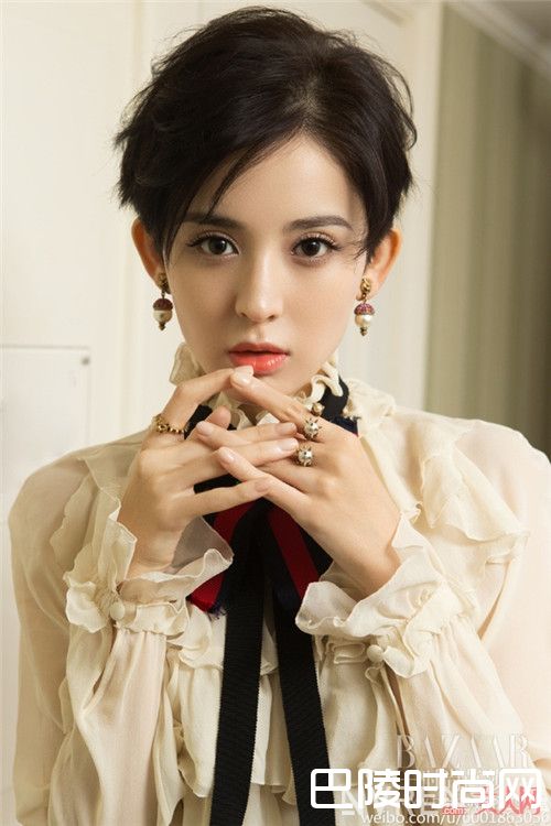 WOB发型搭配珍珠耳环好吗_最时髦的Wob头 需要哪一款耳环来瘦脸？