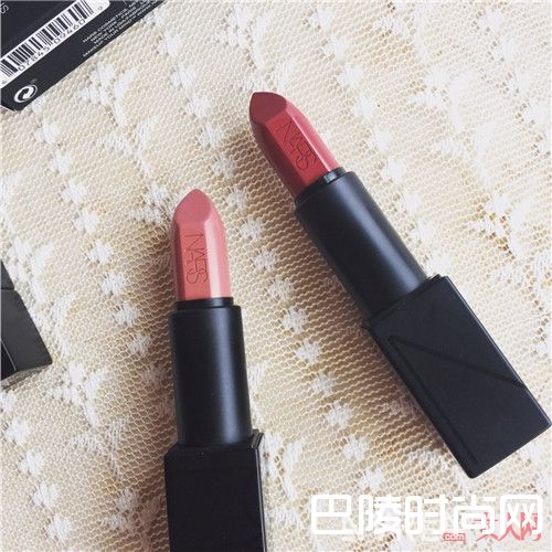 NARS Audacious Lipstick唇膏简介_全面分析五种唇型 春天怎么涂口红才能美翻天？