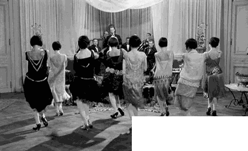 玛丽珍鞋的历史_小白鞋、细高跟都out了？现在火的是这双玛丽珍鞋！