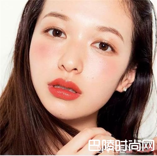 森绘梨佳是谁呢？_森绘梨佳告诉你 那些闭着眼买都不会错的唇膏！