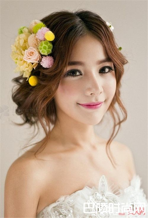 短发新娘发型如何美翻天_短发新娘发型如何弄? 绝对让你倾国倾城