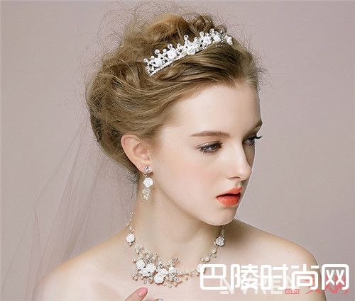 哪种短发新娘发型清爽美腻_短发新娘发型如何弄? 绝对让你倾国倾城