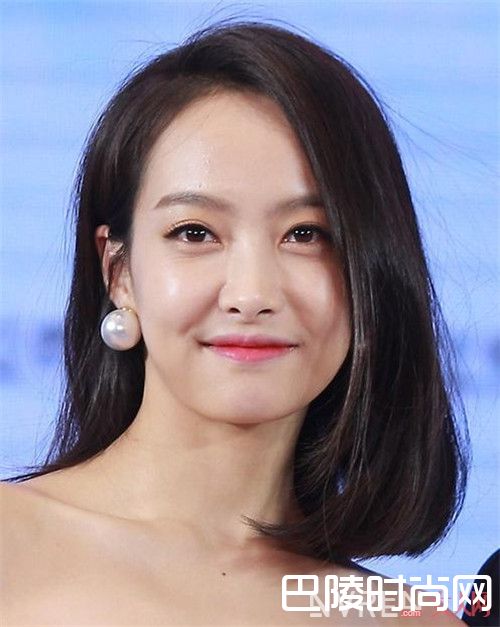 WOB发型搭配珍珠耳环好吗_最时髦的Wob头 需要哪一款耳环来瘦脸？