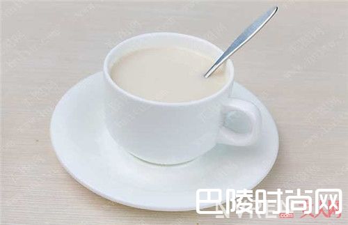 半夜饿了喝什么牛奶不担心发胖_半夜饿了吃什么不长胖 推荐夜间不易发胖的8大食物