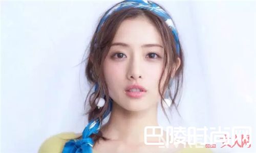 MLBB唇色装扮_女神“妆”出来 盘点2017年最时尚的妆容潮流