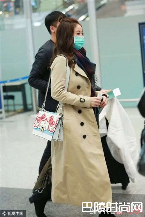 潮人搭配_他们把属于春天的烂漫都背在了自己身上！